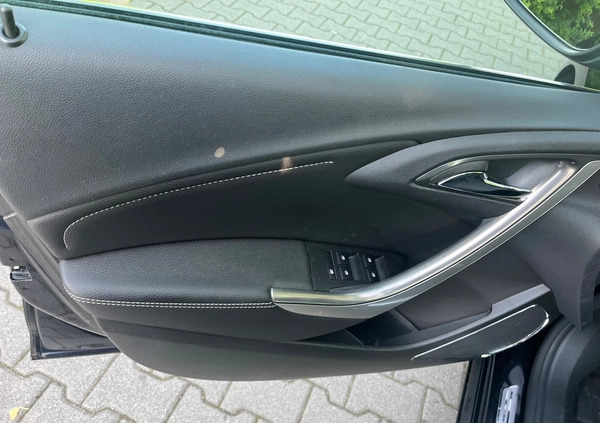 Opel Astra cena 27999 przebieg: 151000, rok produkcji 2011 z Trzebinia małe 466